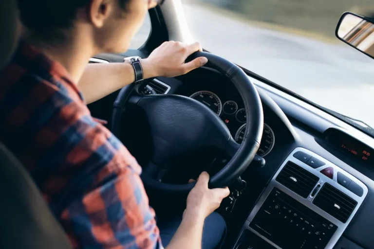 See a Chiropractor After an Auto Accident to Prevent Further Injury Complications