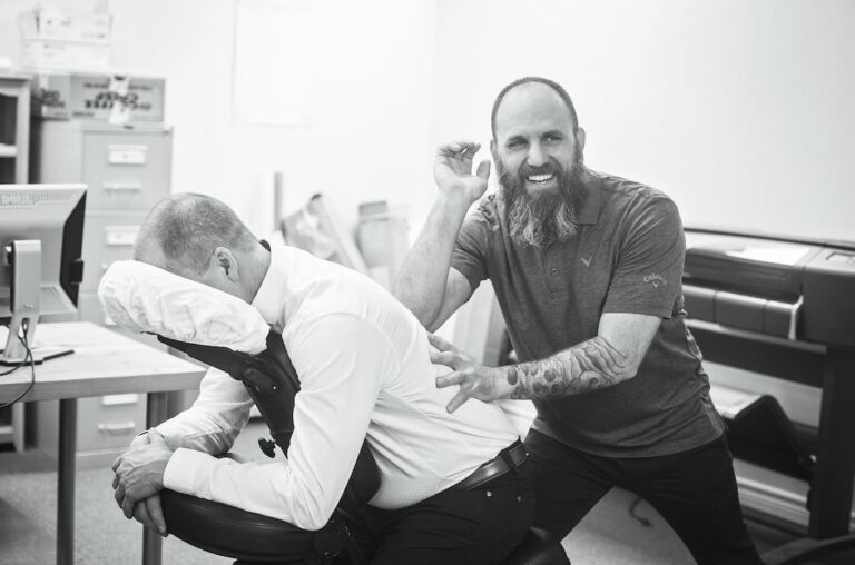 How a chiropractor treats back pain after a car accident