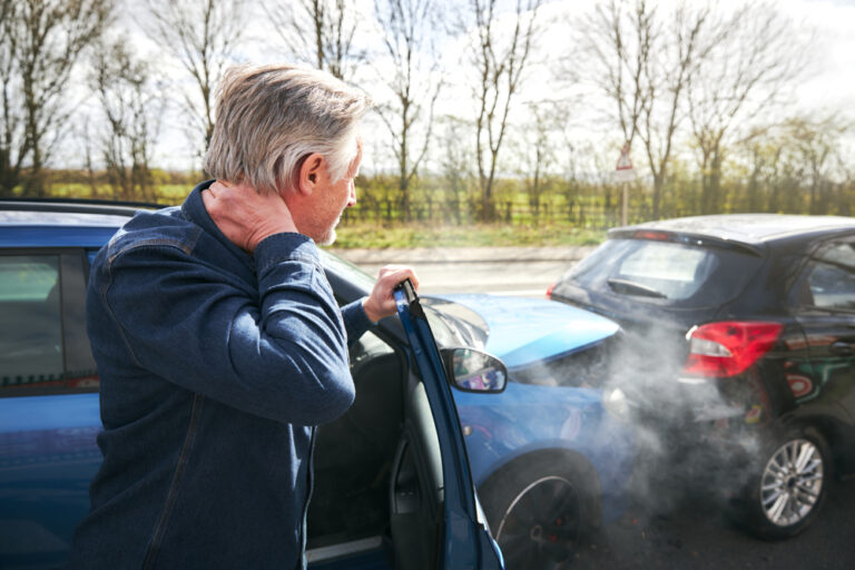 Chiropractic Adjustments For Whiplash and Neck Pain After an Auto Accident 