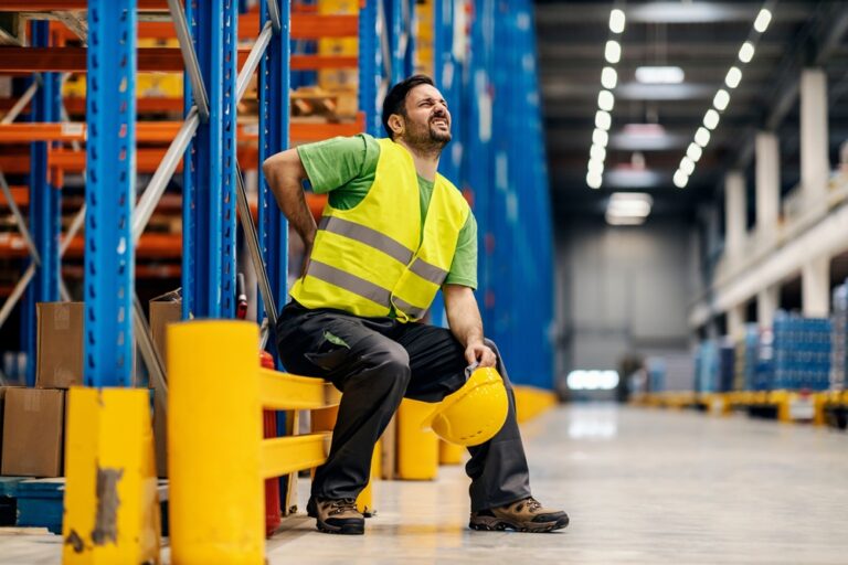 Repetitive Strain and Overuse Injuries at Work: How Chiropractic Care Can Help 
